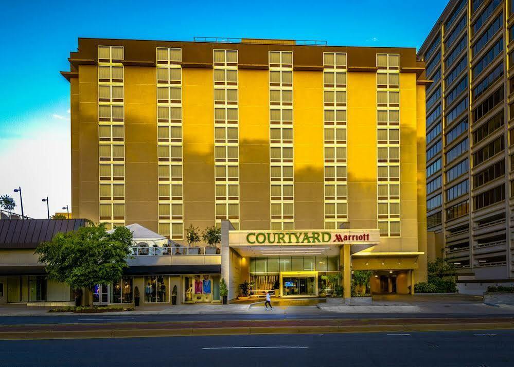 Hotel Courtyard By Marriott Bethesda Chevy Chase Exterior foto